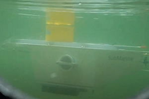 DIY Modell U-Boot 'SubMarine' unter Wasser gefilmt