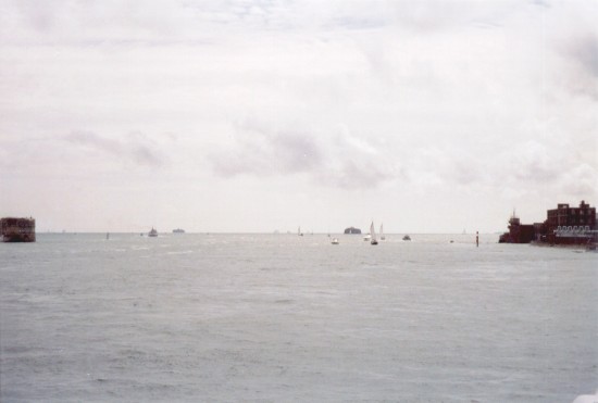 Der Atlantik aus der Bucht von Portsmouth gesehen